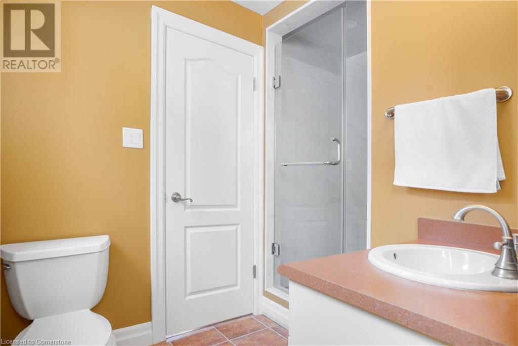 827 Birchmount Drive, Waterloo, Ontario N2V 2R3 - Photo 40 - 40697154