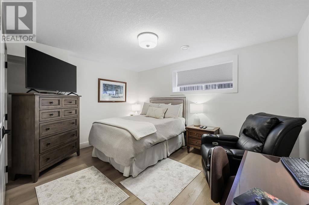 9 Stanley Crescent Sw, Calgary, Alberta  T2S 1G1 - Photo 31 - A2215849