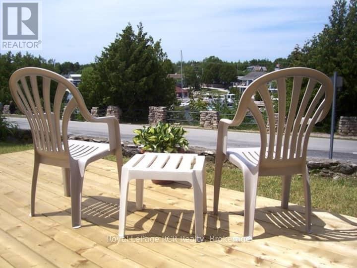 42 Bay Street S, Northern Bruce Peninsula, Ontario  N0H 2R0 - Photo 4 - X12144760