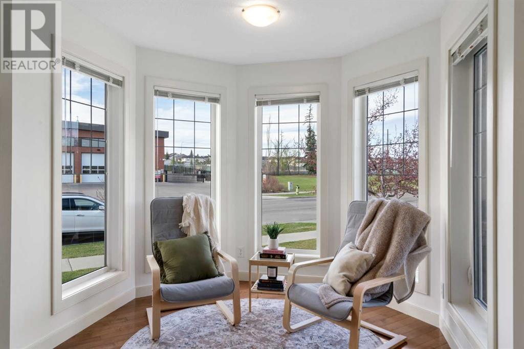 Property at 2526 Eversyde Avenue SW image 4