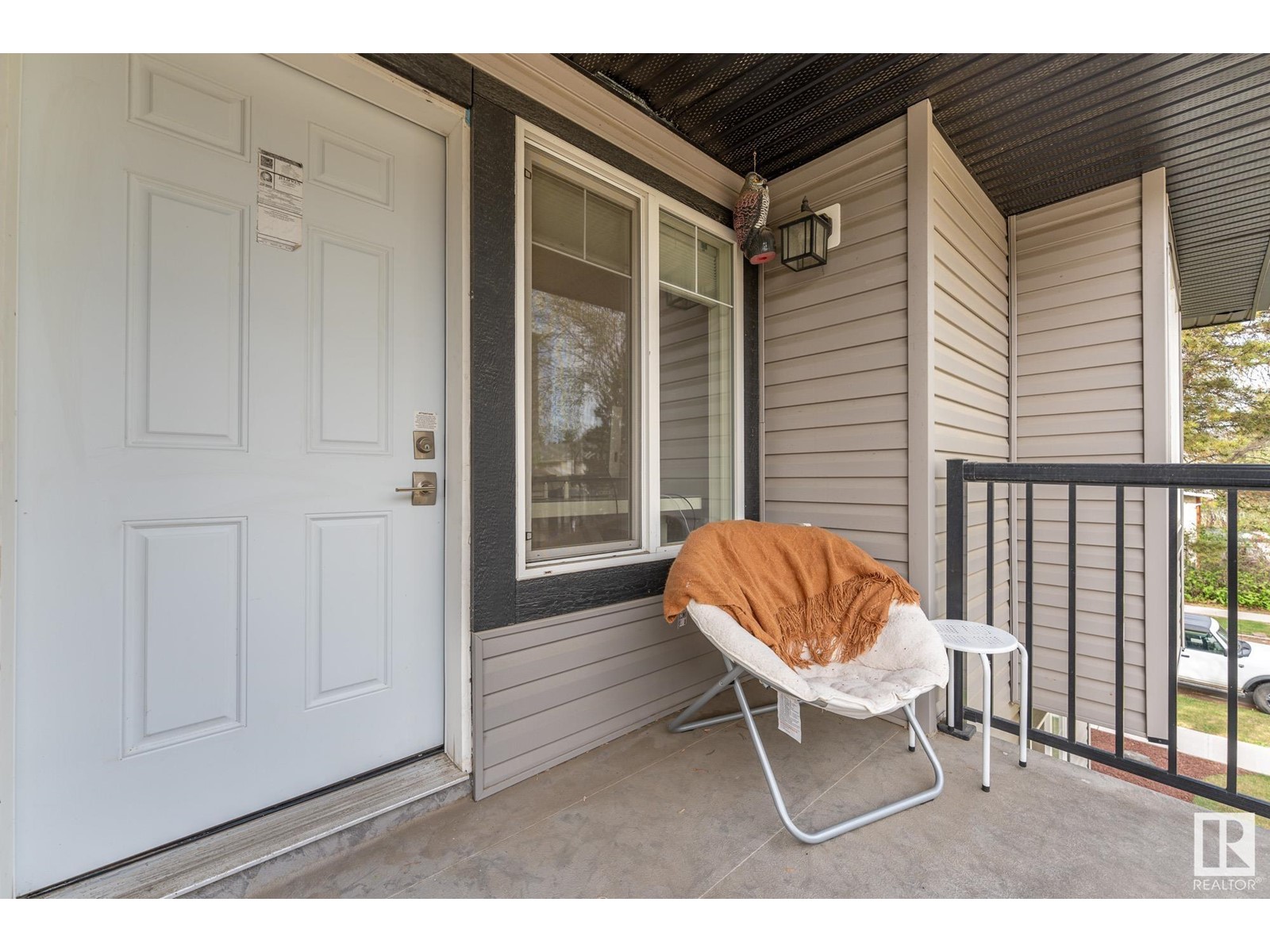 Property at 12837 112 AV NW image 3