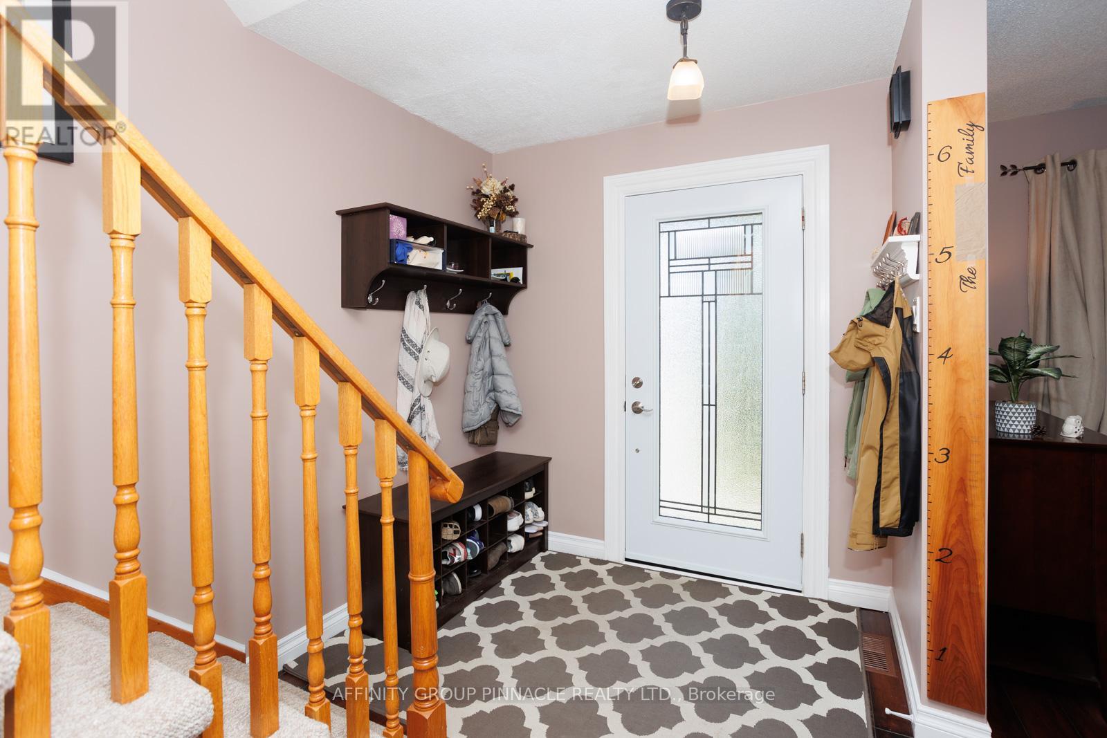 257 St Joseph Road, Kawartha Lakes, Ontario  K9V 6E3 - Photo 11 - X12125153