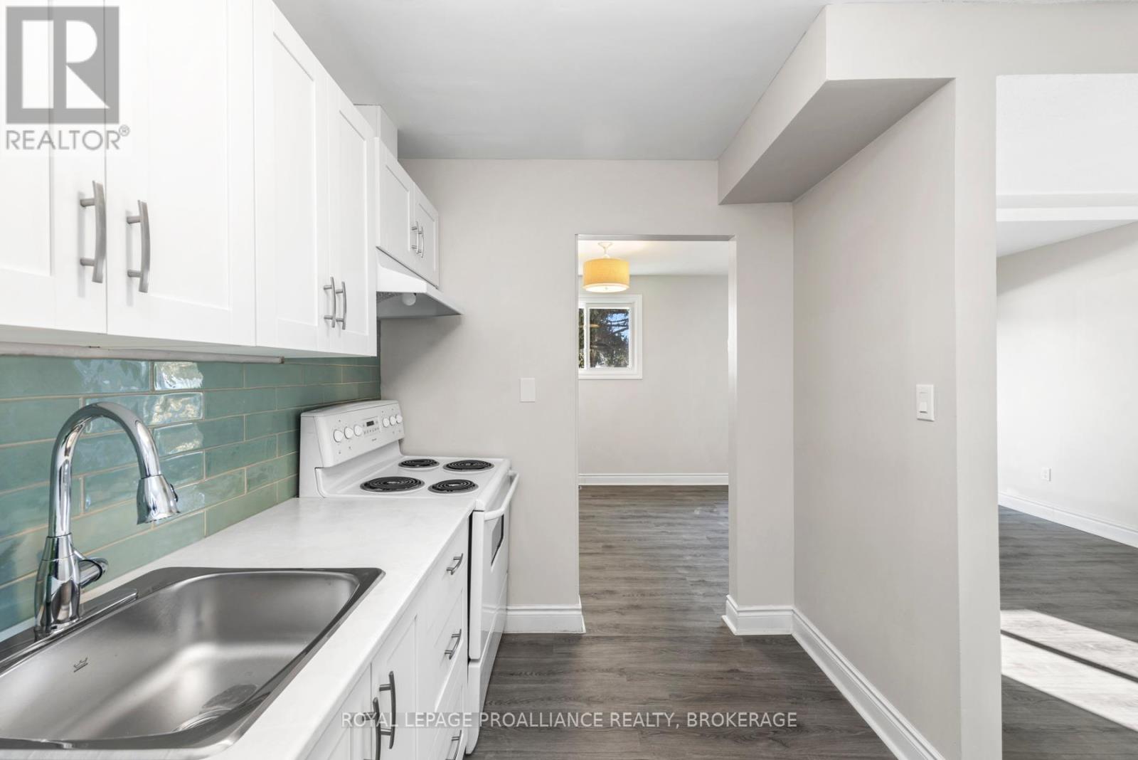 823 Datzell Lane, Kingston, Ontario  K7M 7R7 - Photo 12 - X12093096