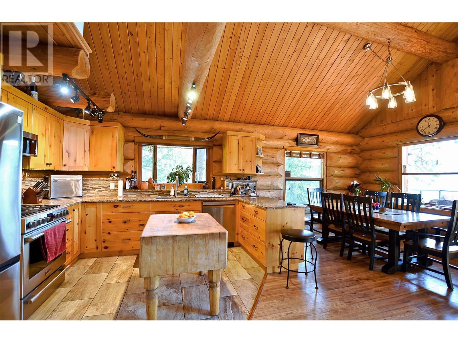 60 Valeview Road, Lumby, British Columbia  V0E 2G1 - Photo 28 - 10347393