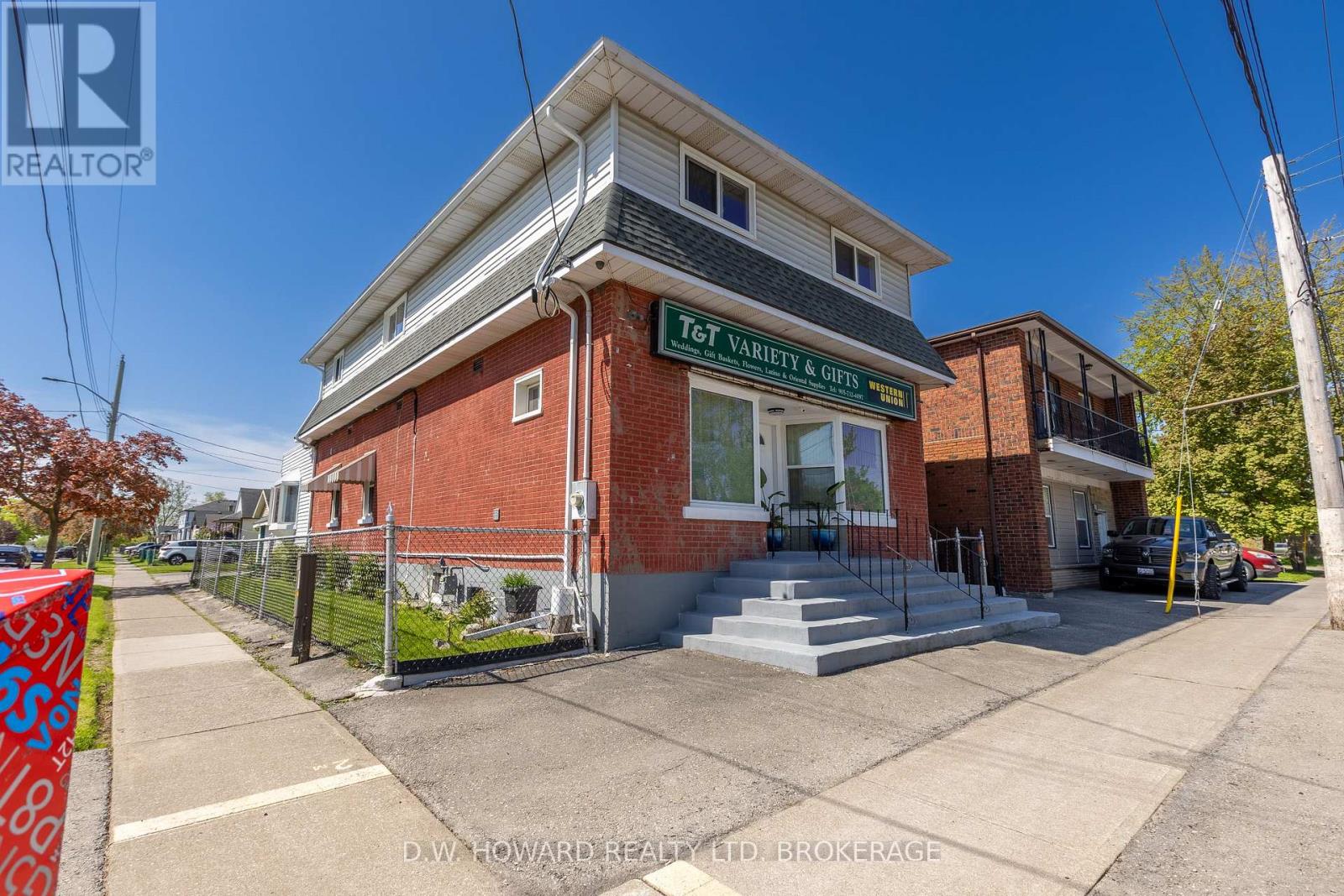 Property at 534 LINCOLN STREET image 1