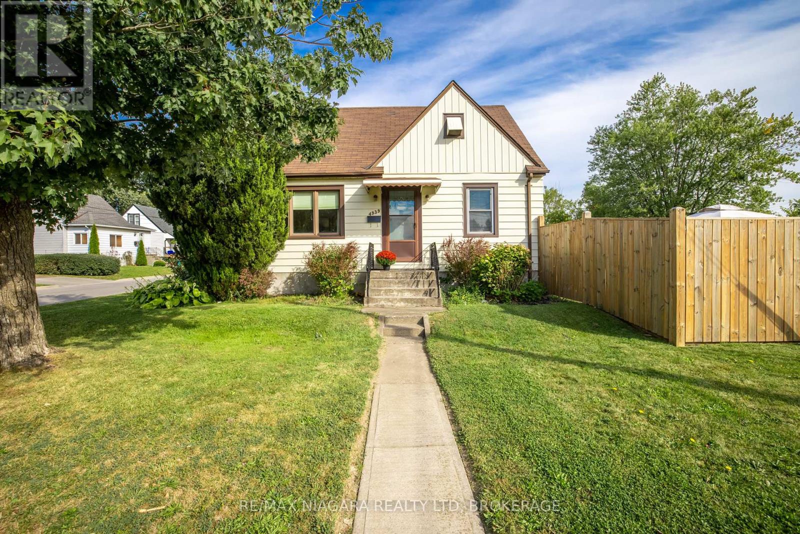 Property at 4939 HAMILTON STREET image 1