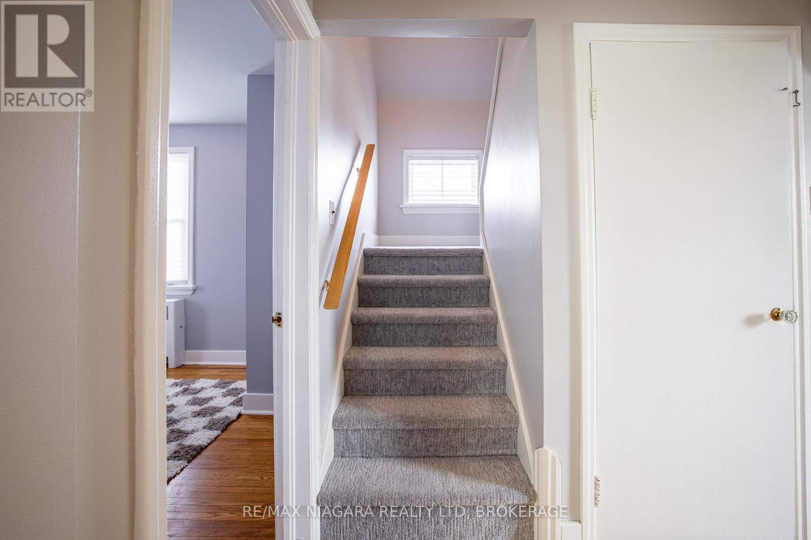4939 Hamilton Street, Niagara Falls, Ontario  L2E 2V9 - Photo 11 - X12144698