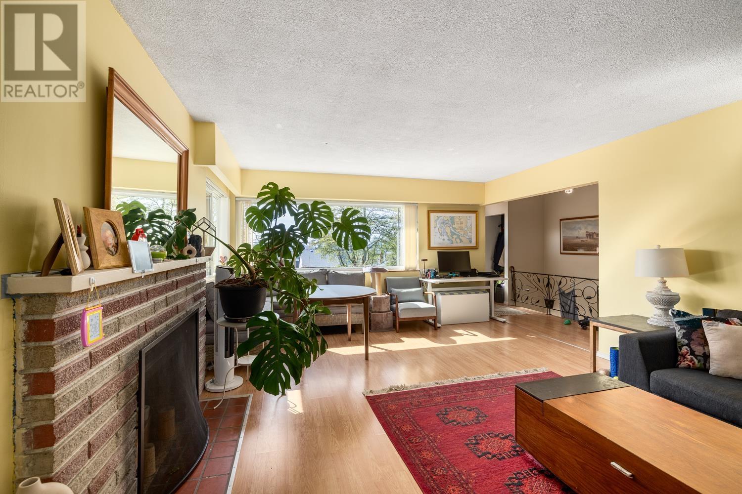 3605 Oxford Street, Vancouver, British Columbia  V5K 1P4 - Photo 8 - R2992929
