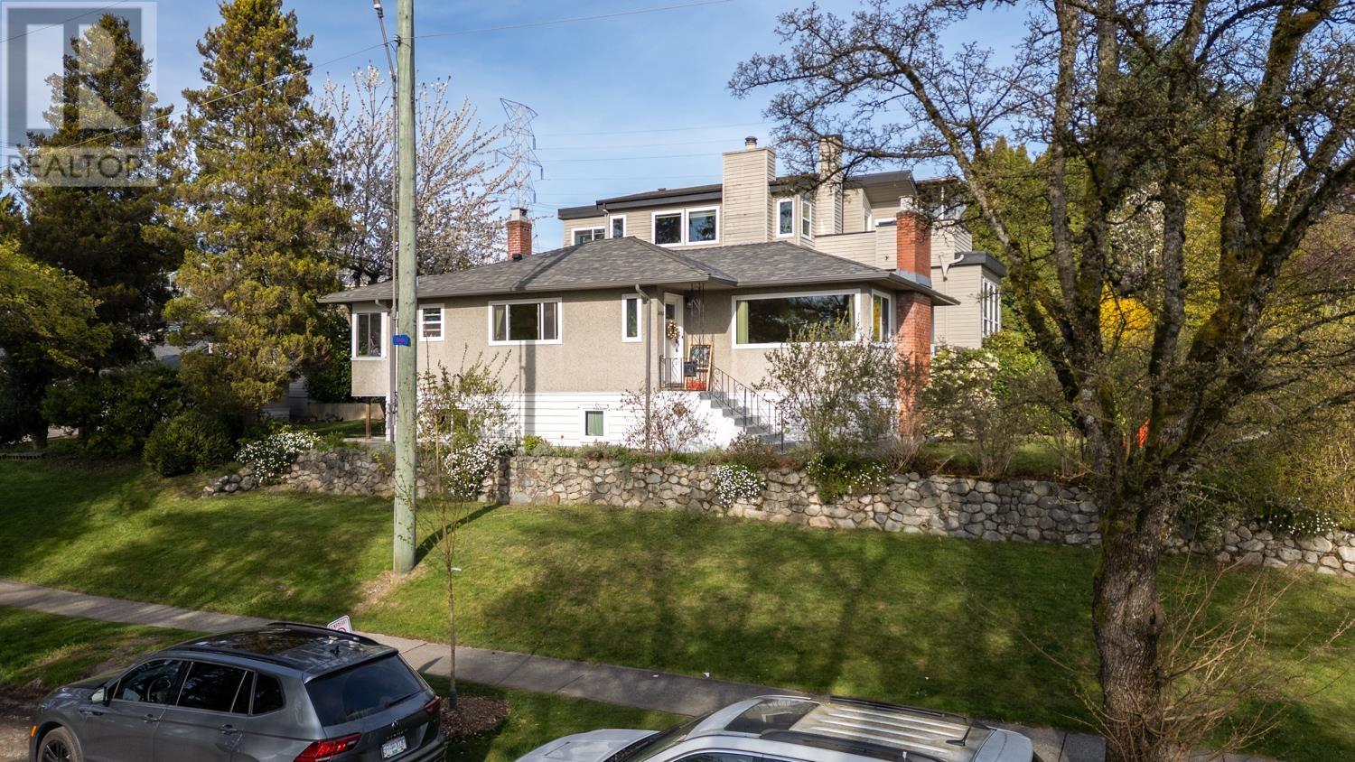 Property at 3605 OXFORD STREET image 2