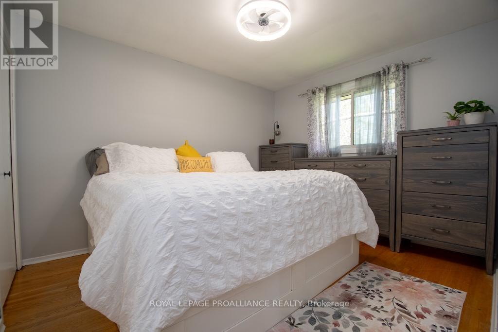 1060 Glendale Drive, Peterborough North, Ontario  K9H 6M4 - Photo 11 - X12144894