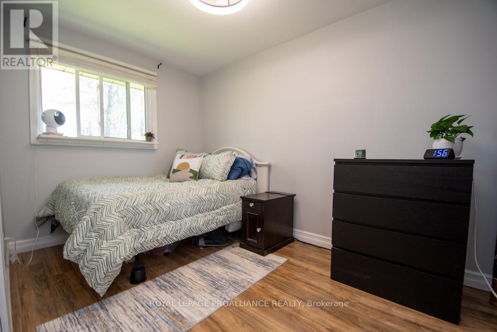 1060 Glendale Drive, Peterborough North, Ontario  K9H 6M4 - Photo 14 - X12144894