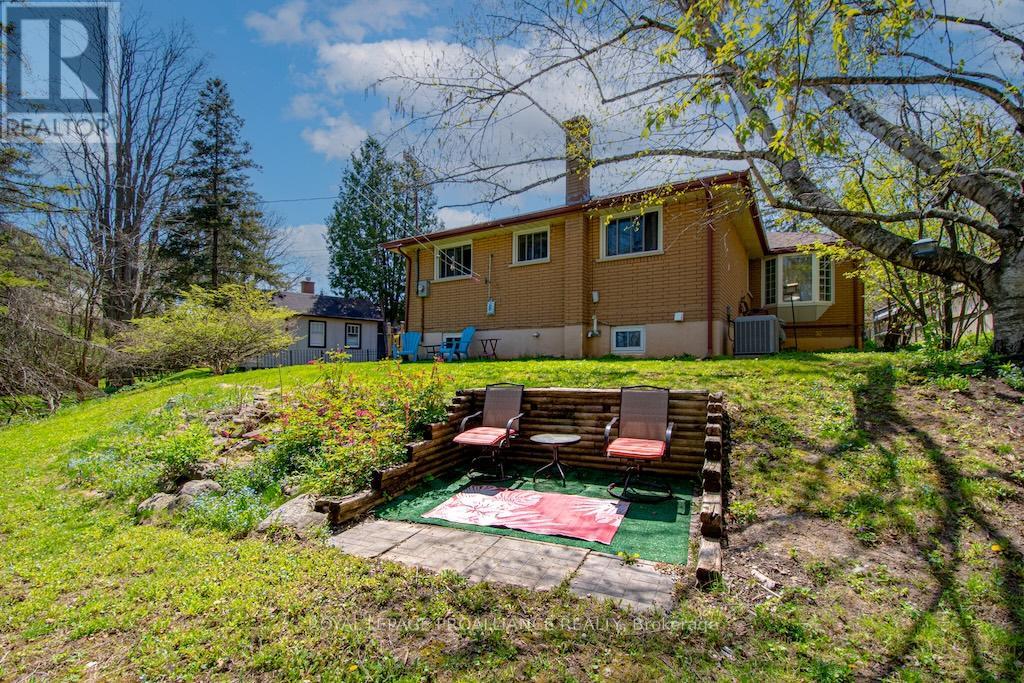 1060 Glendale Drive, Peterborough North, Ontario  K9H 6M4 - Photo 33 - X12144894
