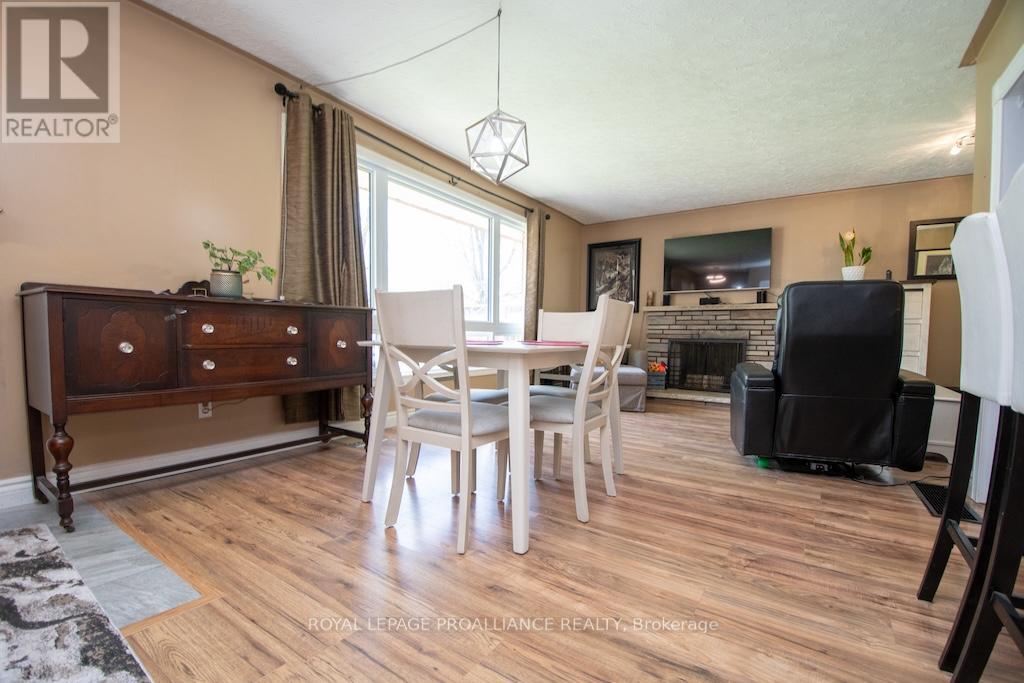 1060 Glendale Drive, Peterborough North, Ontario  K9H 6M4 - Photo 5 - X12144894