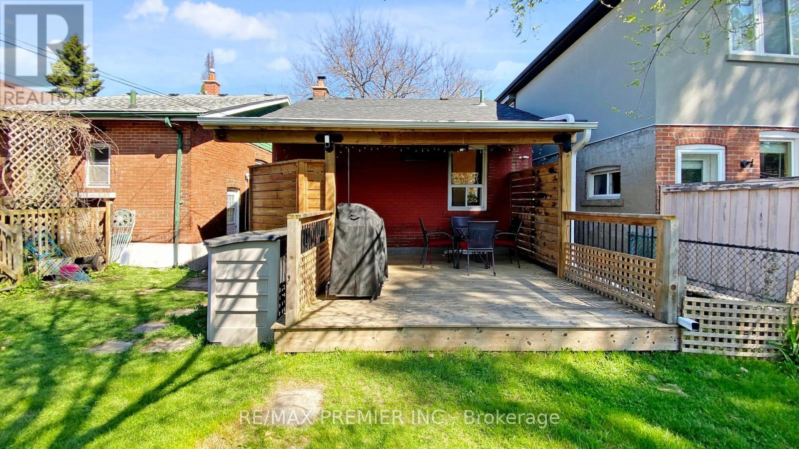 77 Gatwick Avenue, Toronto, Ontario  M4C 1W4 - Photo 42 - E12144465