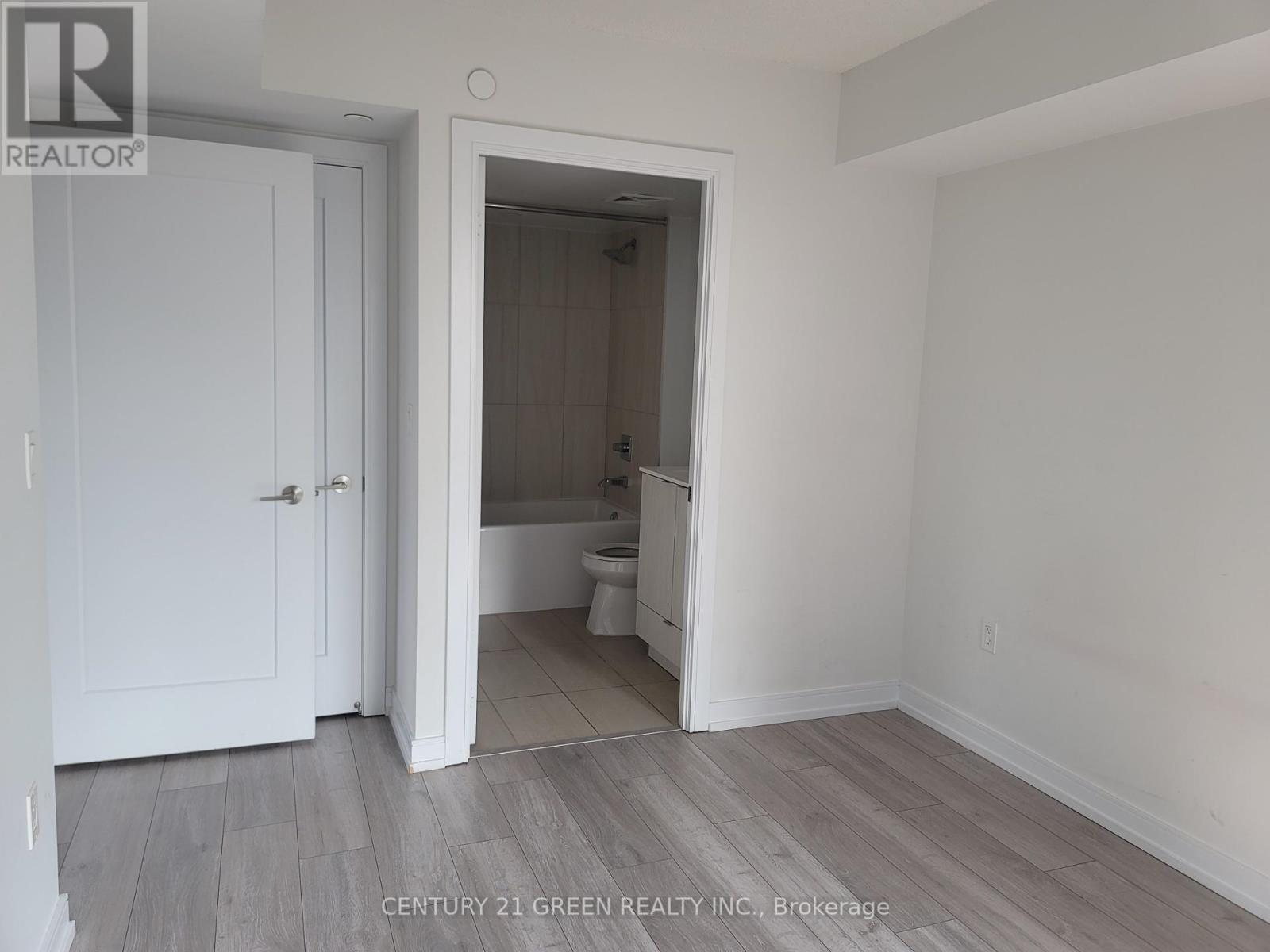 2003 - 225 Village Green Square, Toronto (Agincourt South-Malvern West), Ontario  M1S 0L7 - Photo 9 - E12144612