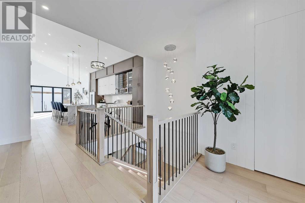 Property at 219 7 Avenue NE image 3