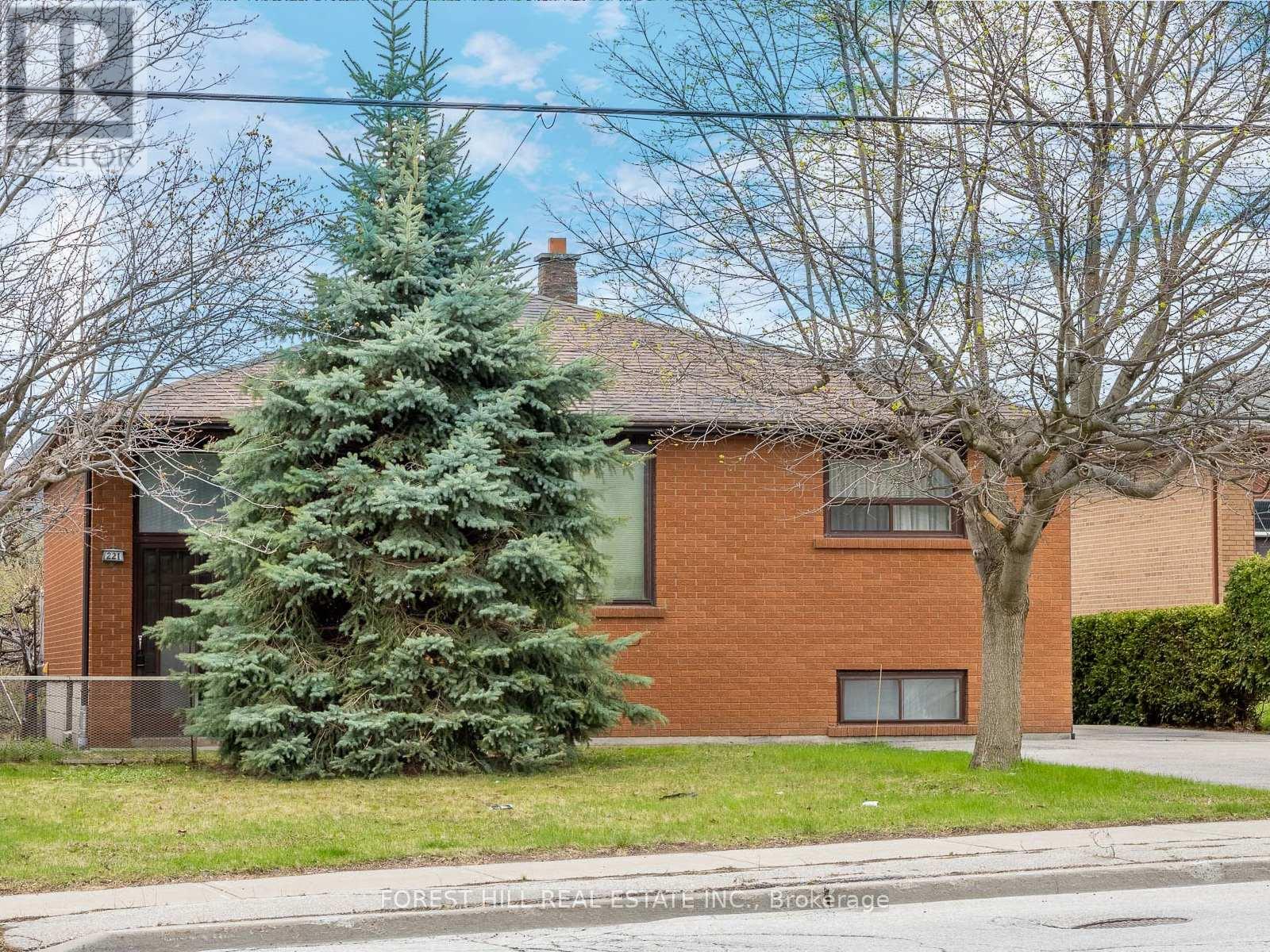 221 Elgin Mills Road W, Richmond Hill, Ontario  L4C 4M1 - Photo 1 - N12144606