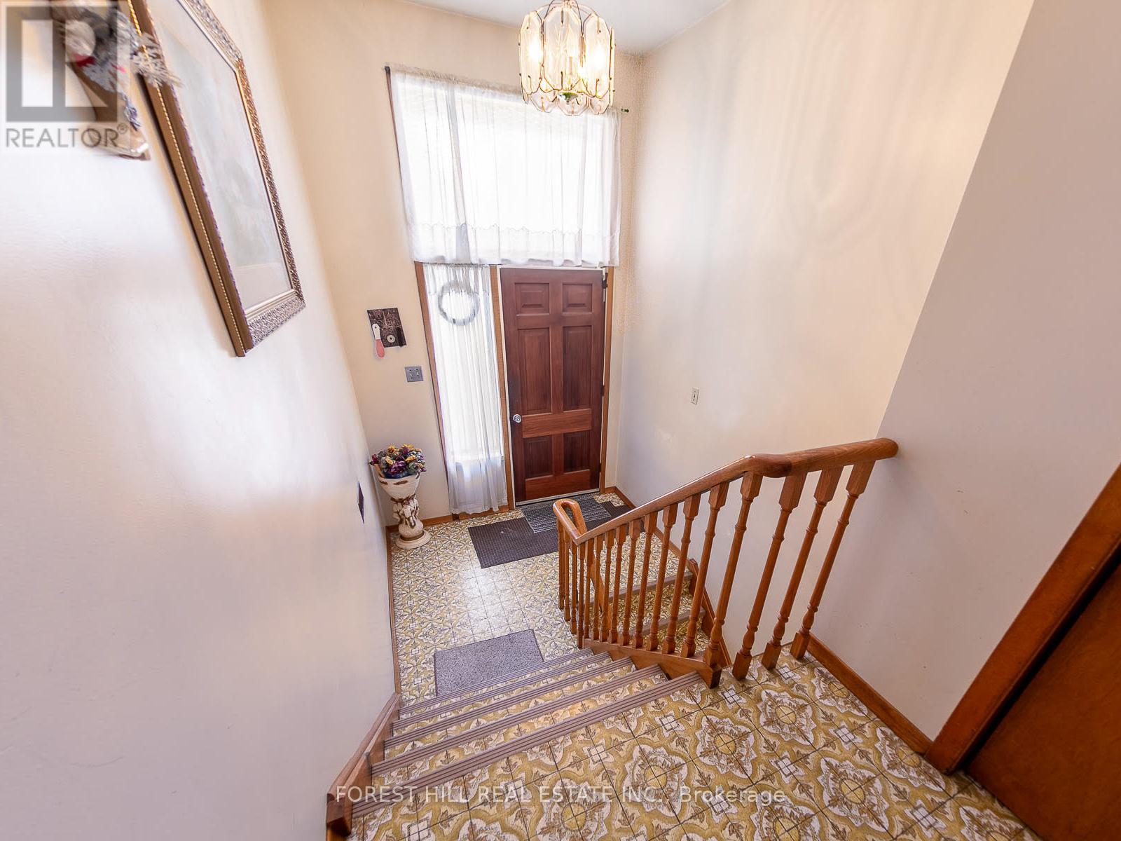 221 Elgin Mills Road W, Richmond Hill, Ontario  L4C 4M1 - Photo 11 - N12144606