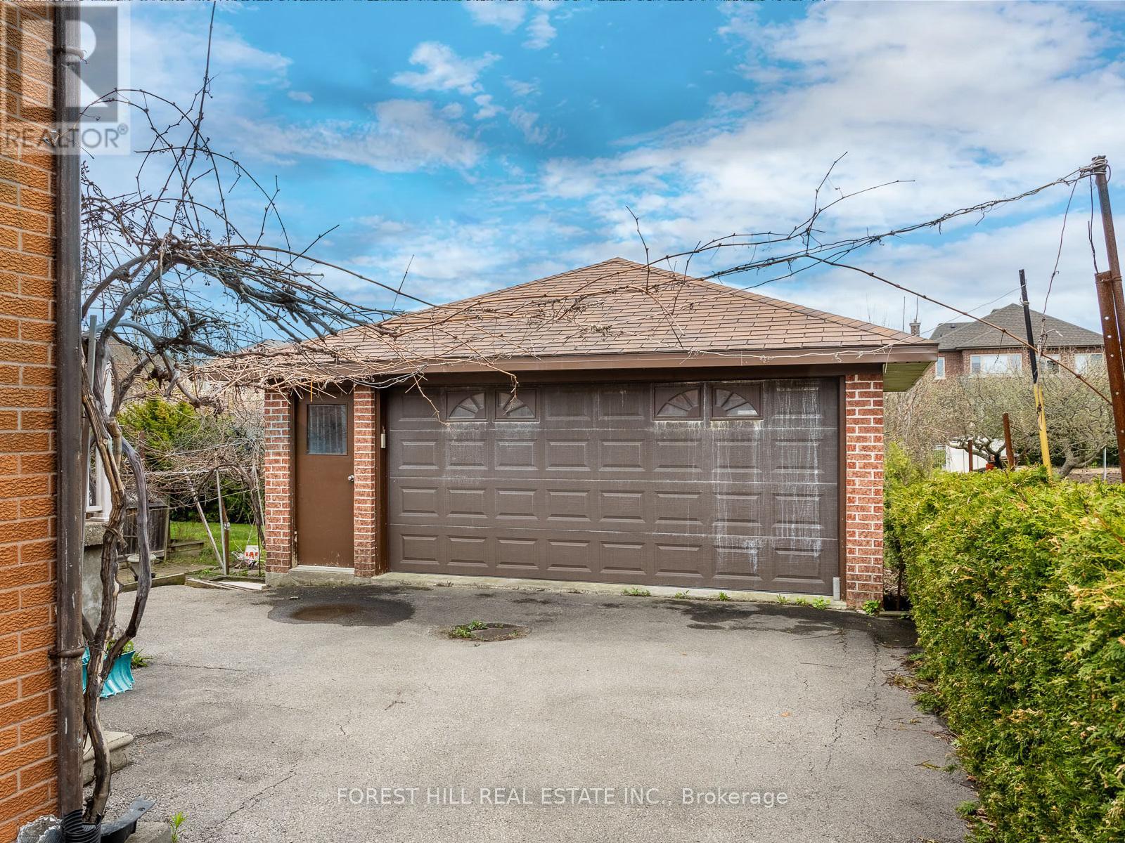 221 Elgin Mills Road W, Richmond Hill, Ontario  L4C 4M1 - Photo 18 - N12144606