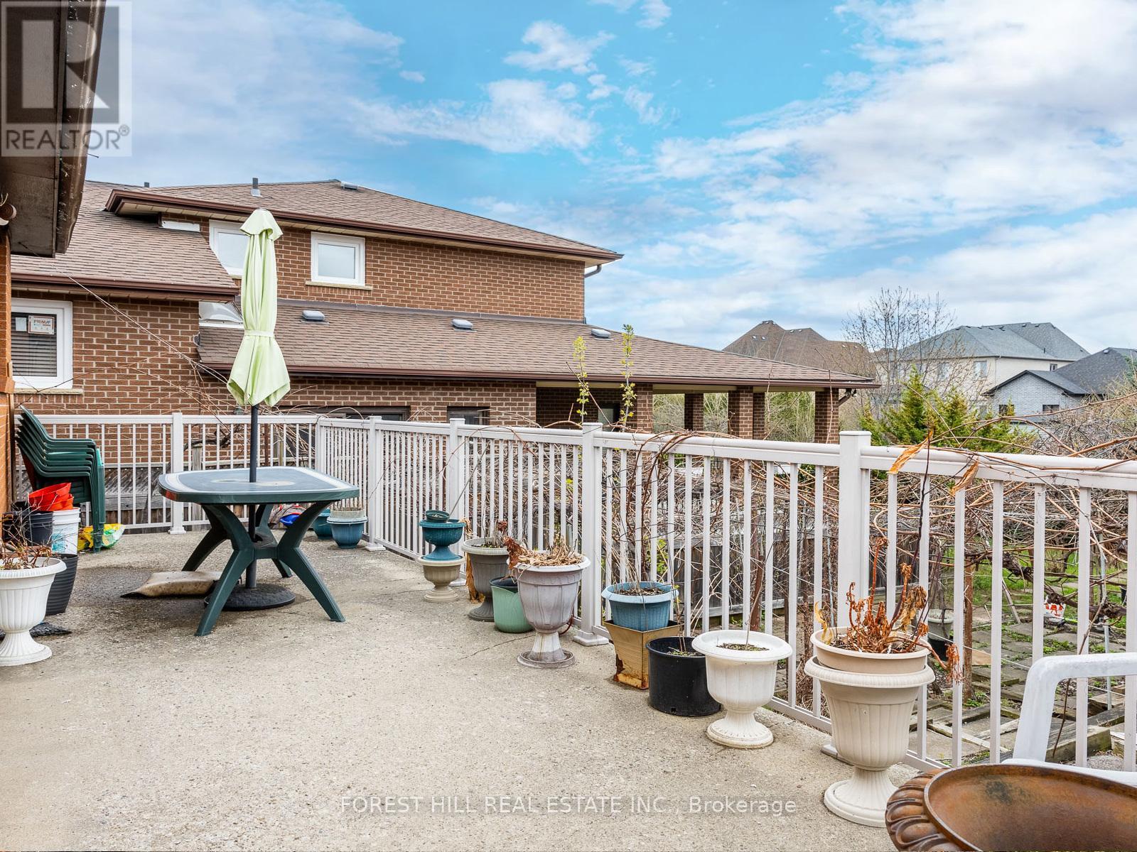 221 Elgin Mills Road W, Richmond Hill, Ontario  L4C 4M1 - Photo 7 - N12144606
