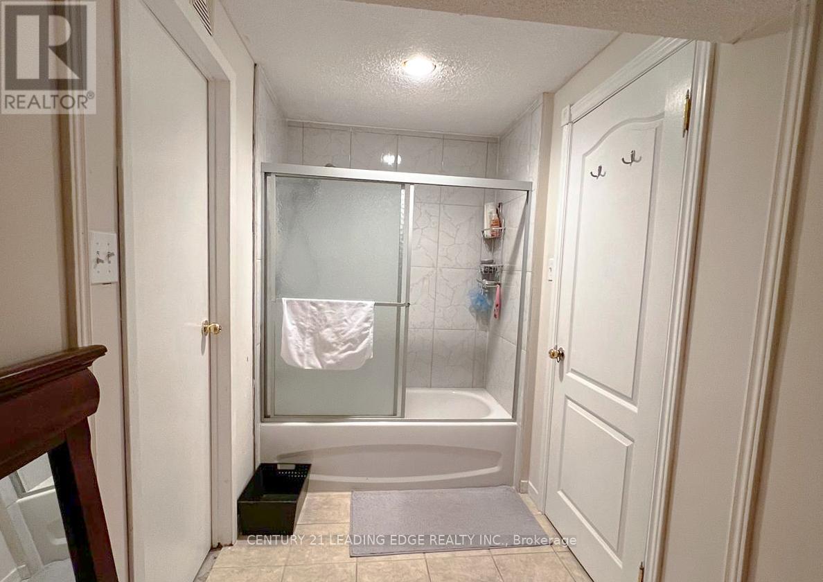 165 Stephenson Crescent, Richmond Hill, Ontario  L4C 5T3 - Photo 26 - N12144621