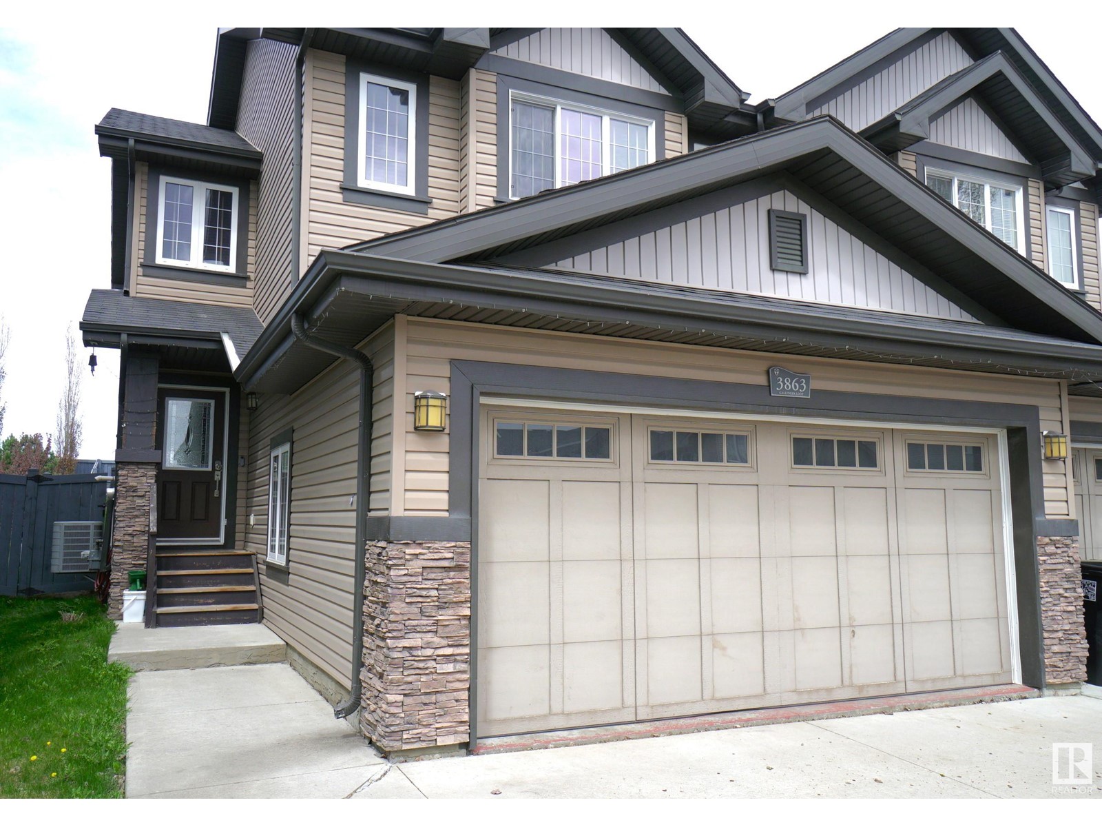Property at 3863 Gallinger LO NW image 1