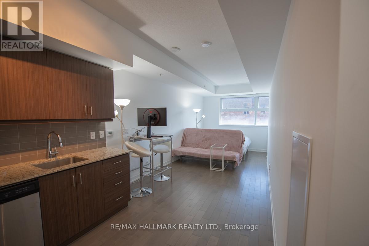 Property at 602 - 10 WILLISON SQUARE image 4