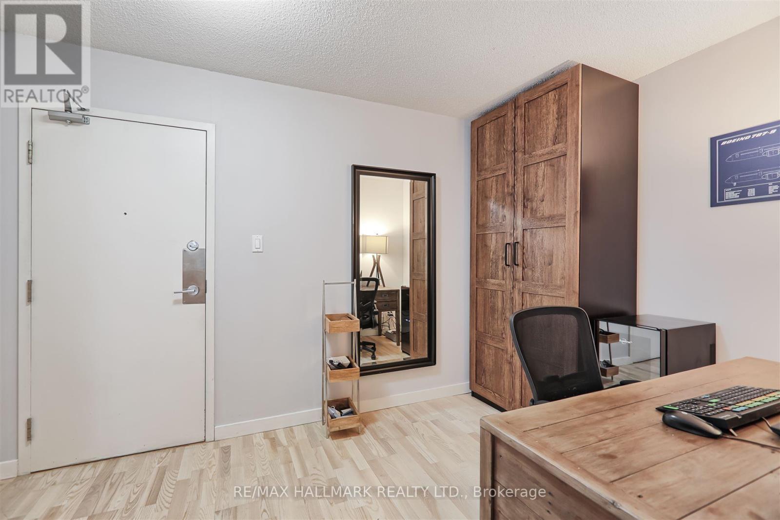 509 - 650 Queens Quay W, Toronto, Ontario  M5V 3N2 - Photo 3 - C12144824