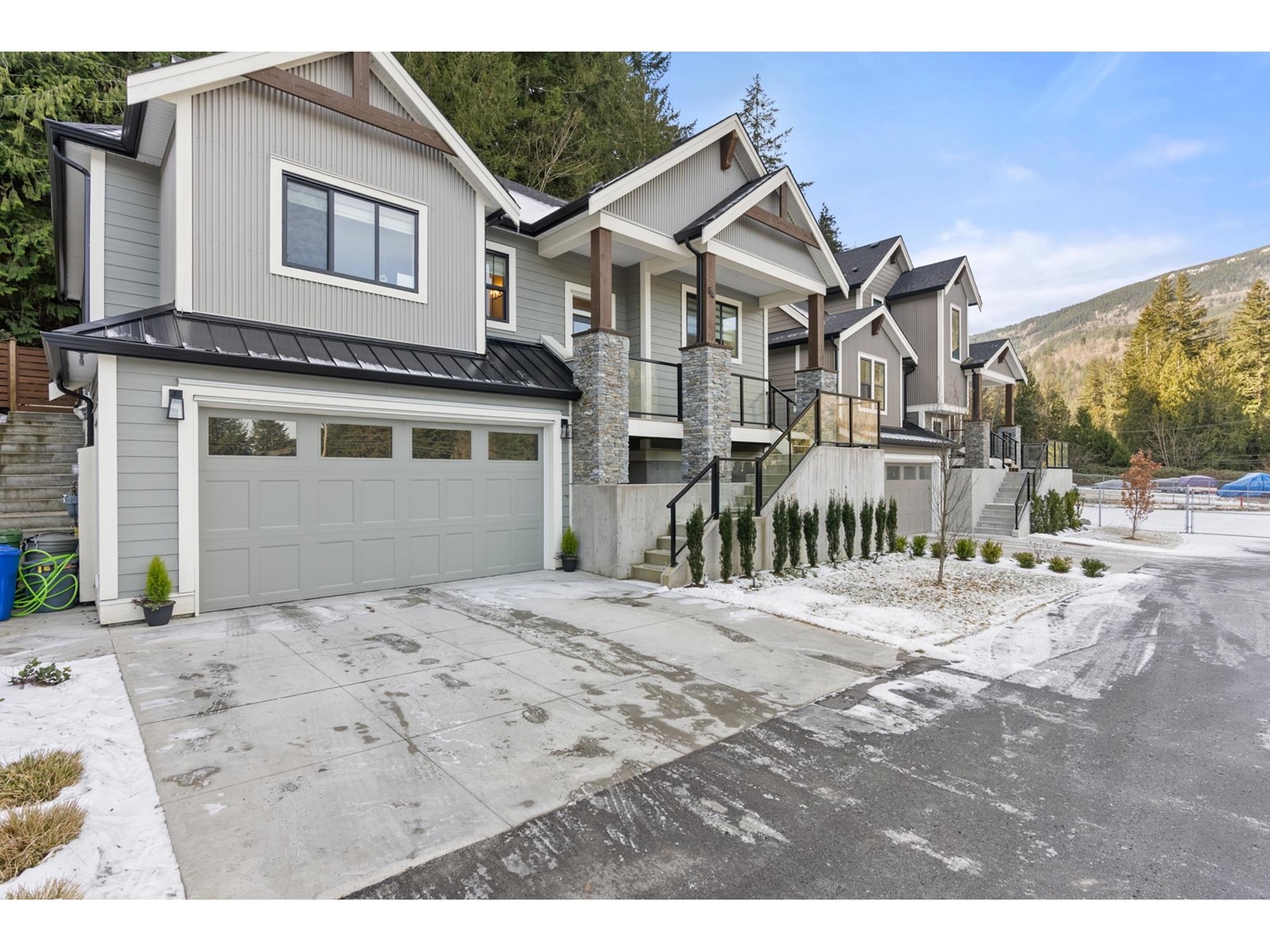 Property at 84 1880 COLUMBIA VALLEY ROAD image 3