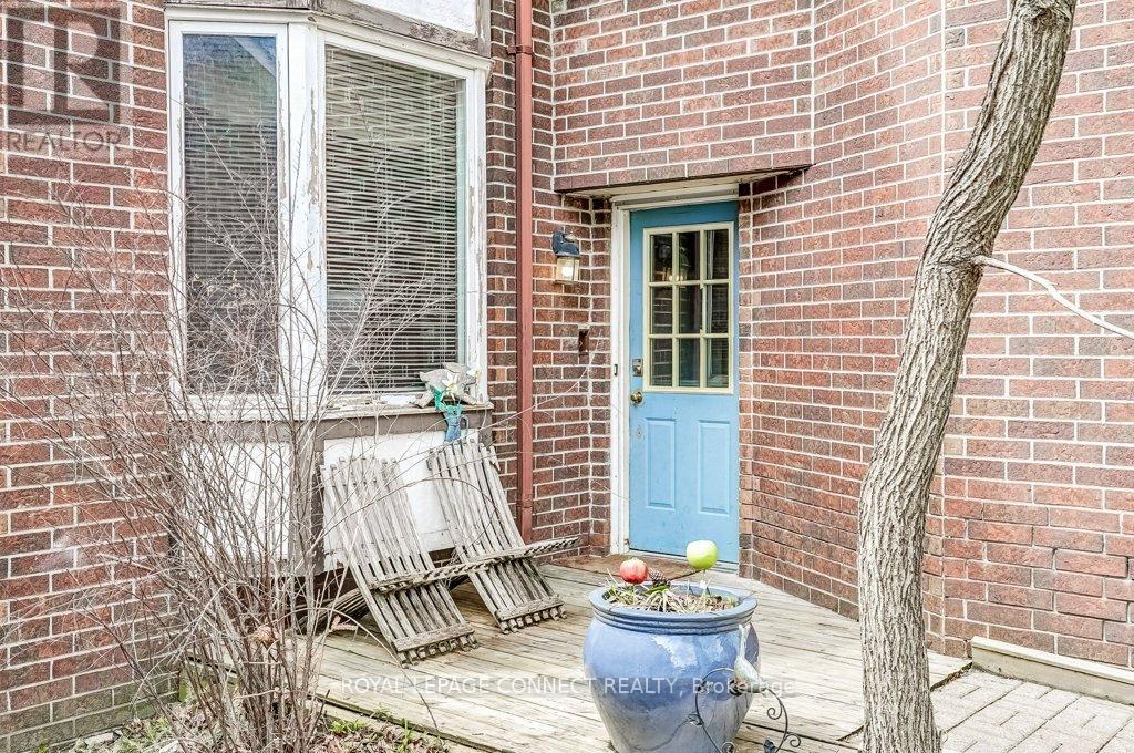 Property at 933 REDBIRD CRESCENT image 5