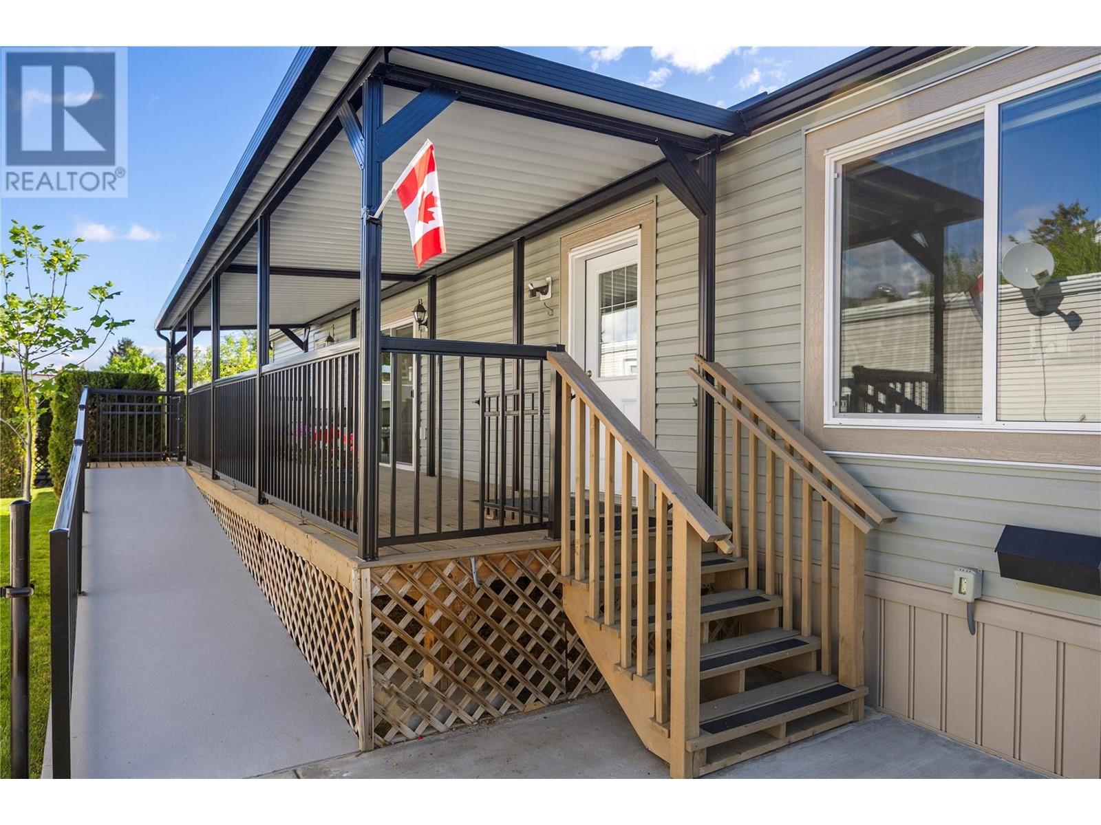 2400 Oakdale Way Unit# 58, Kamloops, British Columbia  V2B 6W7 - Photo 3 - 10347621