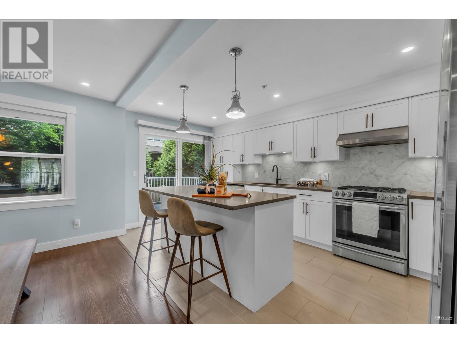 18 1260 Riverside Drive, Port Coquitlam, British Columbia  V3B 8C7 - Photo 4 - R3002052