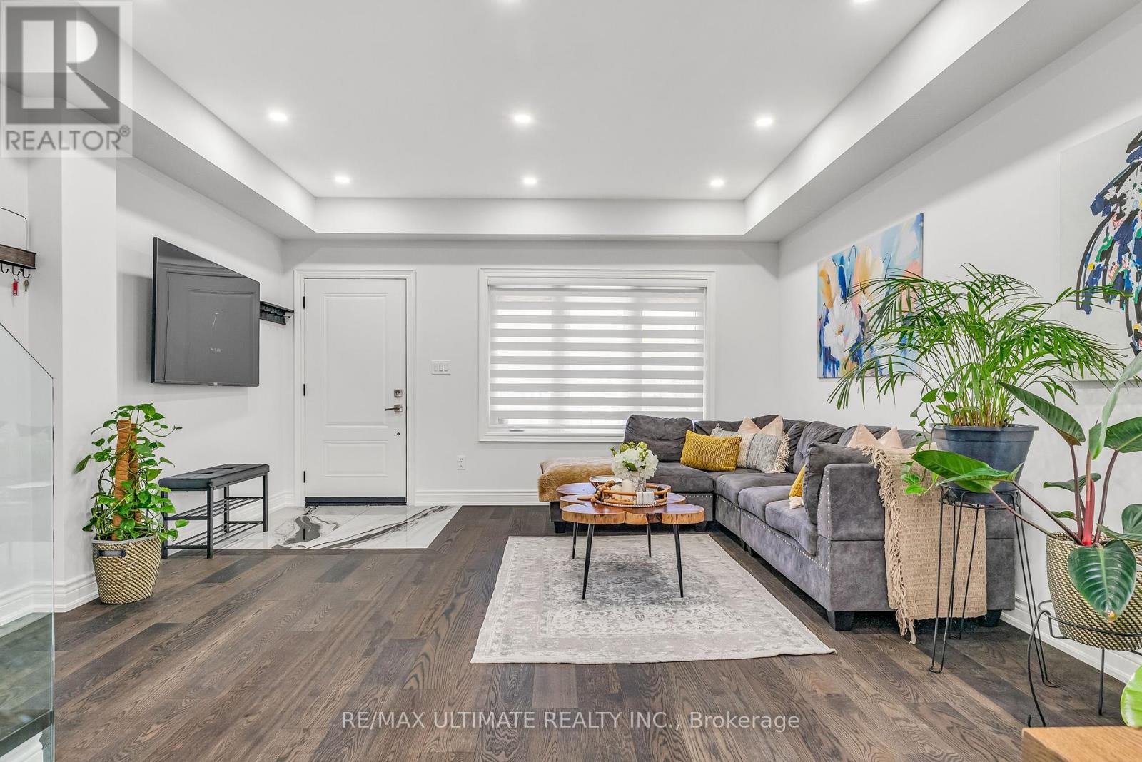 Property at 420 HARVIE AVENUE image 5