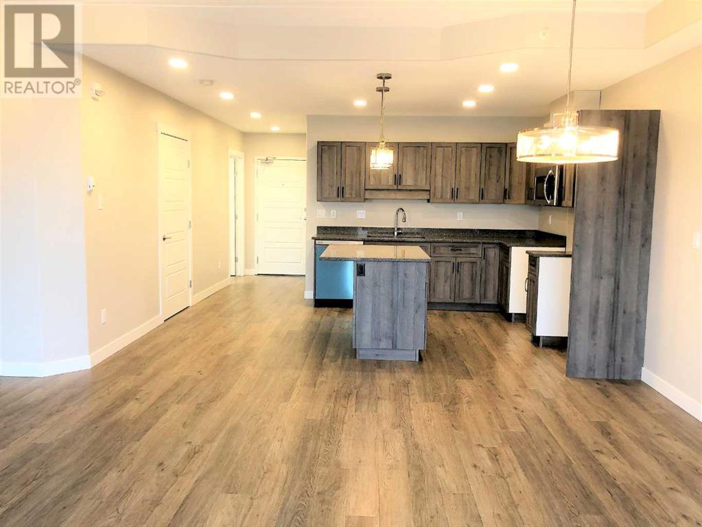 205, 499 Meadow Lake Court  E, Brooks, Alberta  T1R 0Y7 - Photo 3 - A2175160