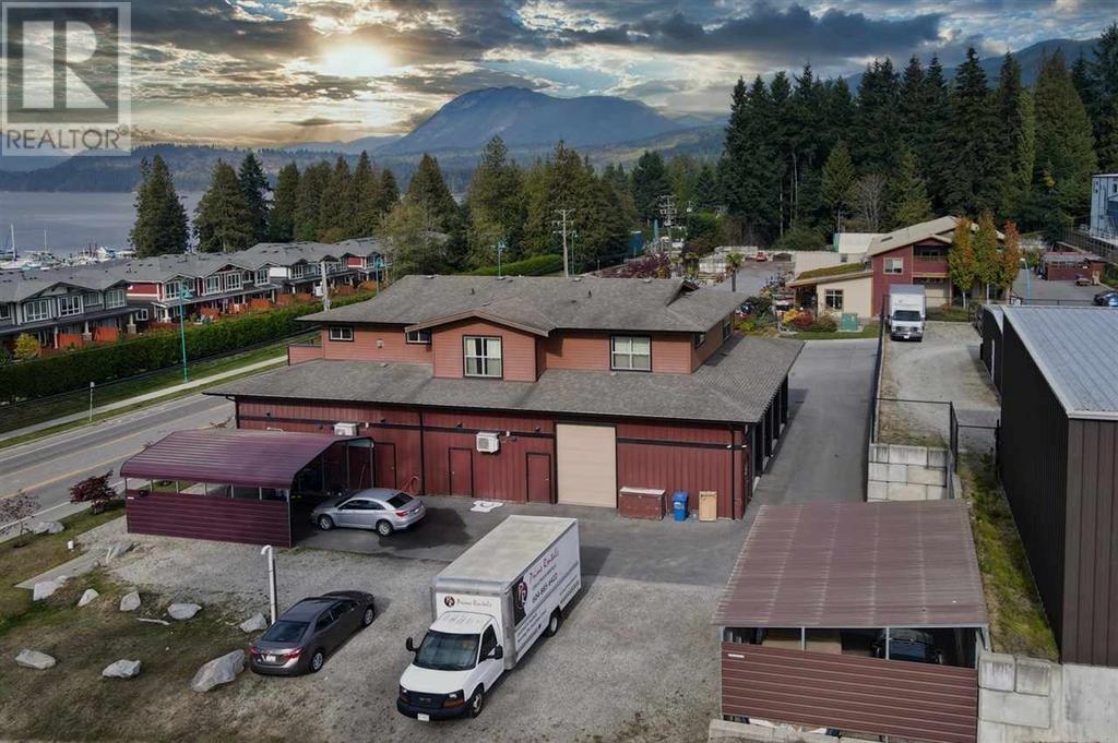 5533 Sechelt Inlet Crescent, Sechelt, British Columbia  V7Z 0G1 - Photo 4 - C8069145