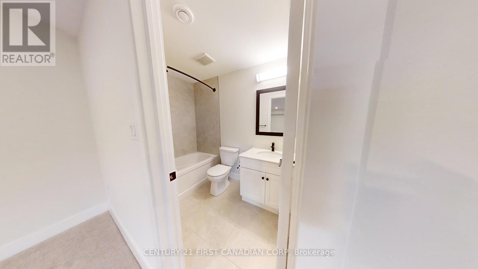 121 - 1960 Evans Boulevard, London South, Ontario  N6M 0A2 - Photo 9 - X12144853