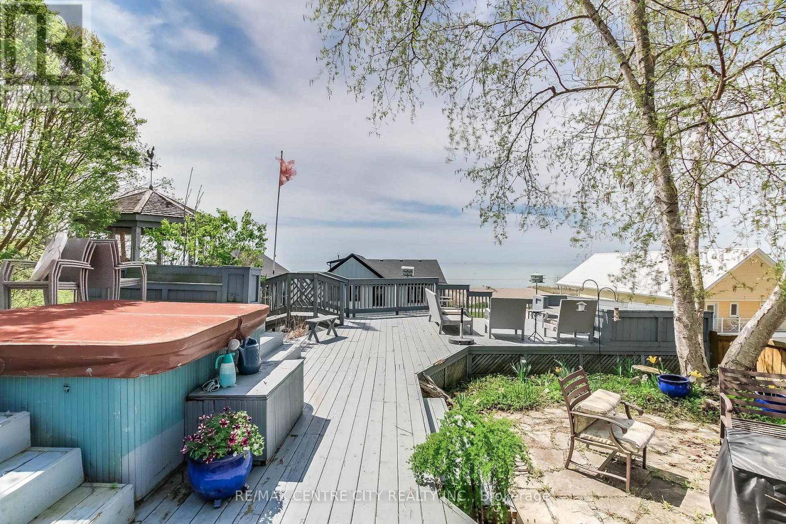 490 Lower Spring Street, Central Elgin (Port Stanley), Ontario  N5L 1G6 - Photo 20 - X12144876