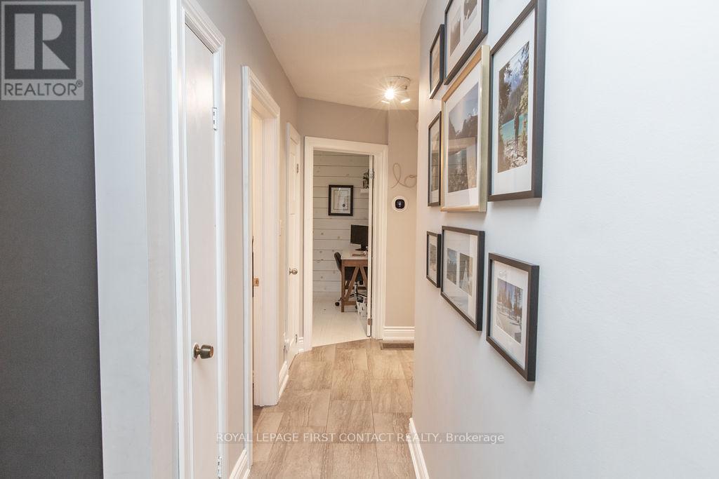 205 Wellington Street E, Barrie (Wellington), Ontario  L4M 2C9 - Photo 6 - S12144670