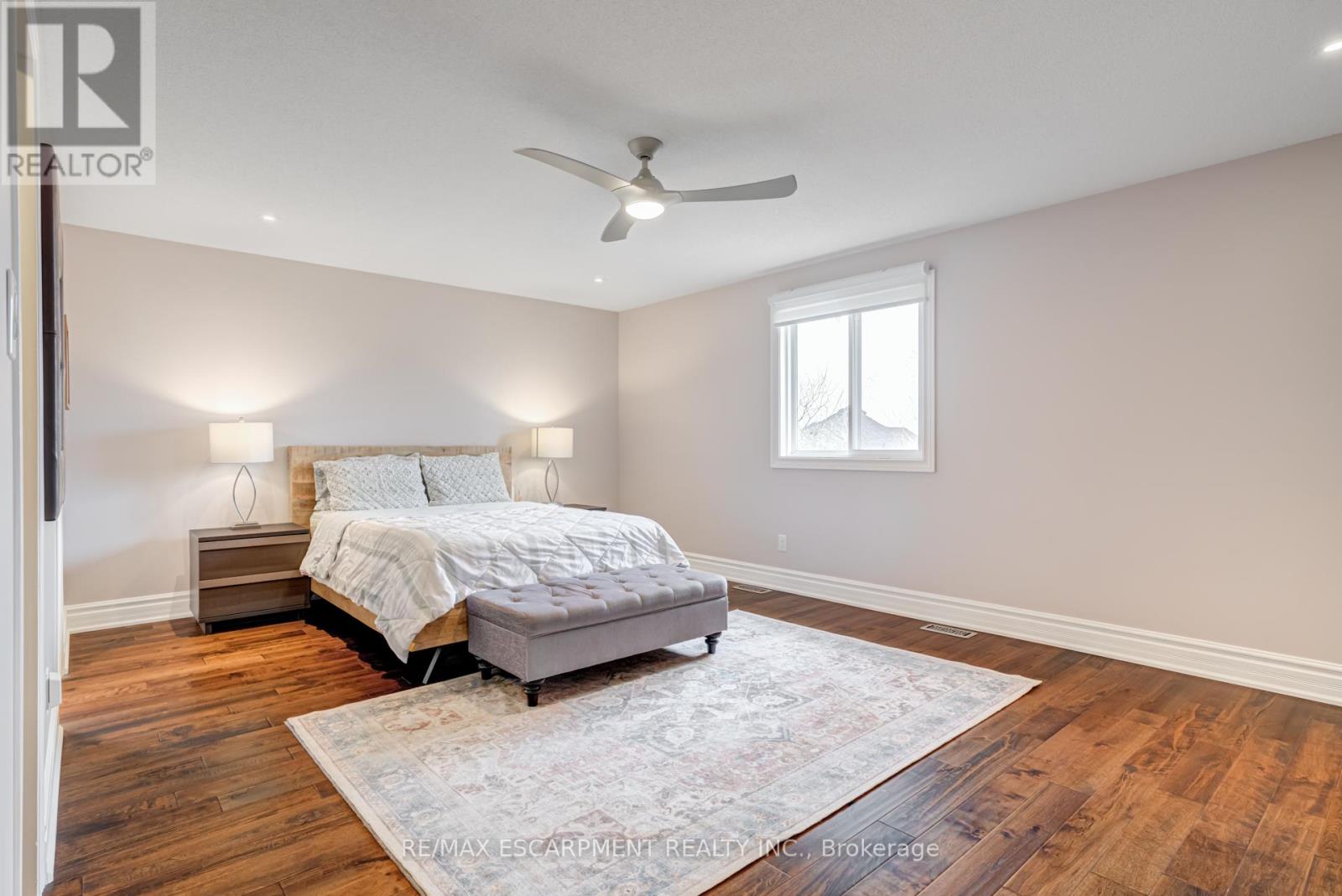 7 Magenta Court, Hamilton, Ontario  L9B 2V9 - Photo 22 - X12144477