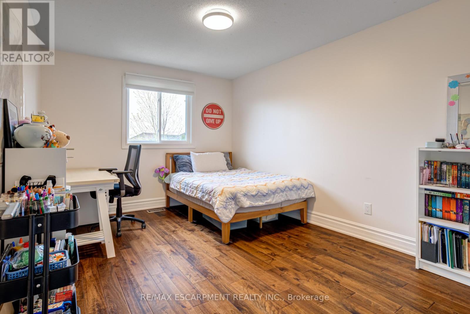 7 Magenta Court, Hamilton, Ontario  L9B 2V9 - Photo 28 - X12144477