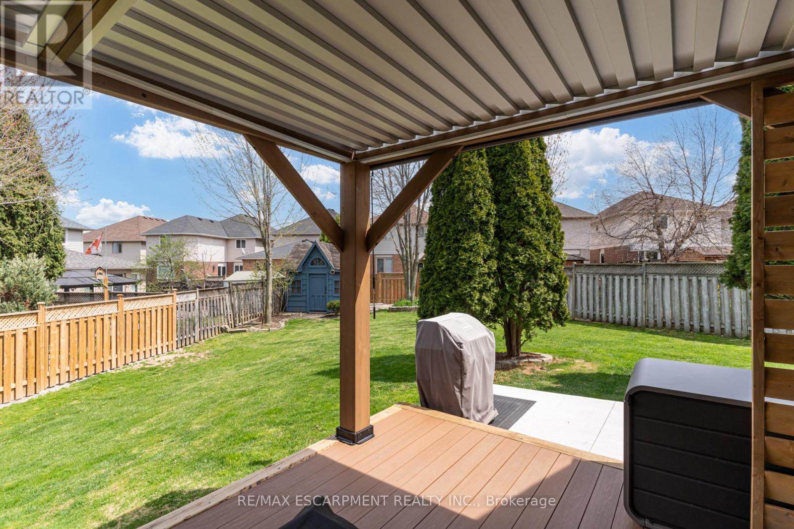 7 Magenta Court, Hamilton, Ontario  L9B 2V9 - Photo 39 - X12144477