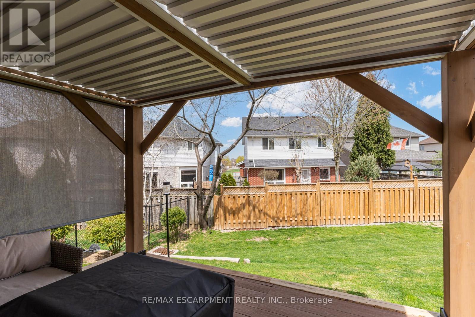7 Magenta Court, Hamilton, Ontario  L9B 2V9 - Photo 40 - X12144477