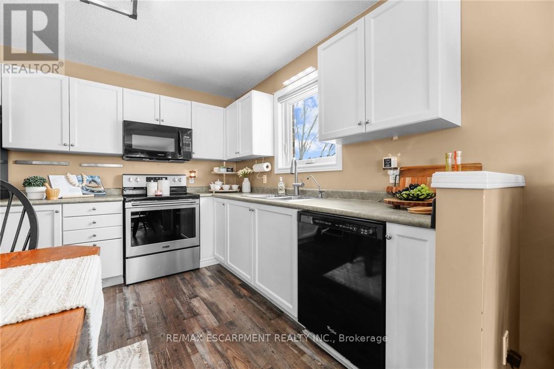 1 Beynon Court, Ingersoll, Ontario  N5C 4G3 - Photo 16 - X12144511