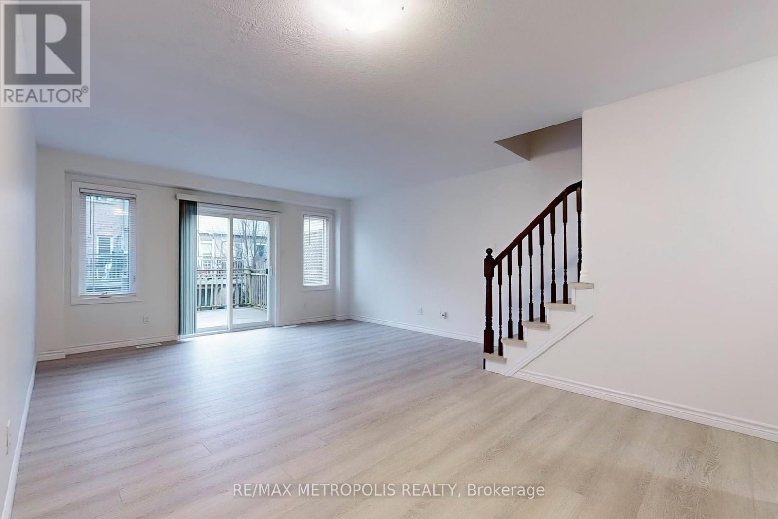 Property at 22 - 10 FOXGLOVE CRESCENT image 2