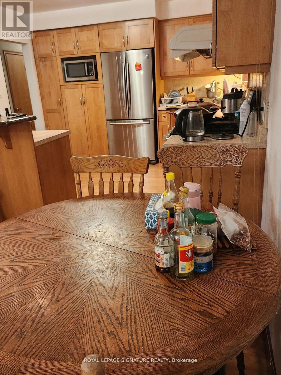 Upper (Room) - 43 Sorrel Place, Waterloo, Ontario  N2L 4H2 - Photo 26 - X12144572