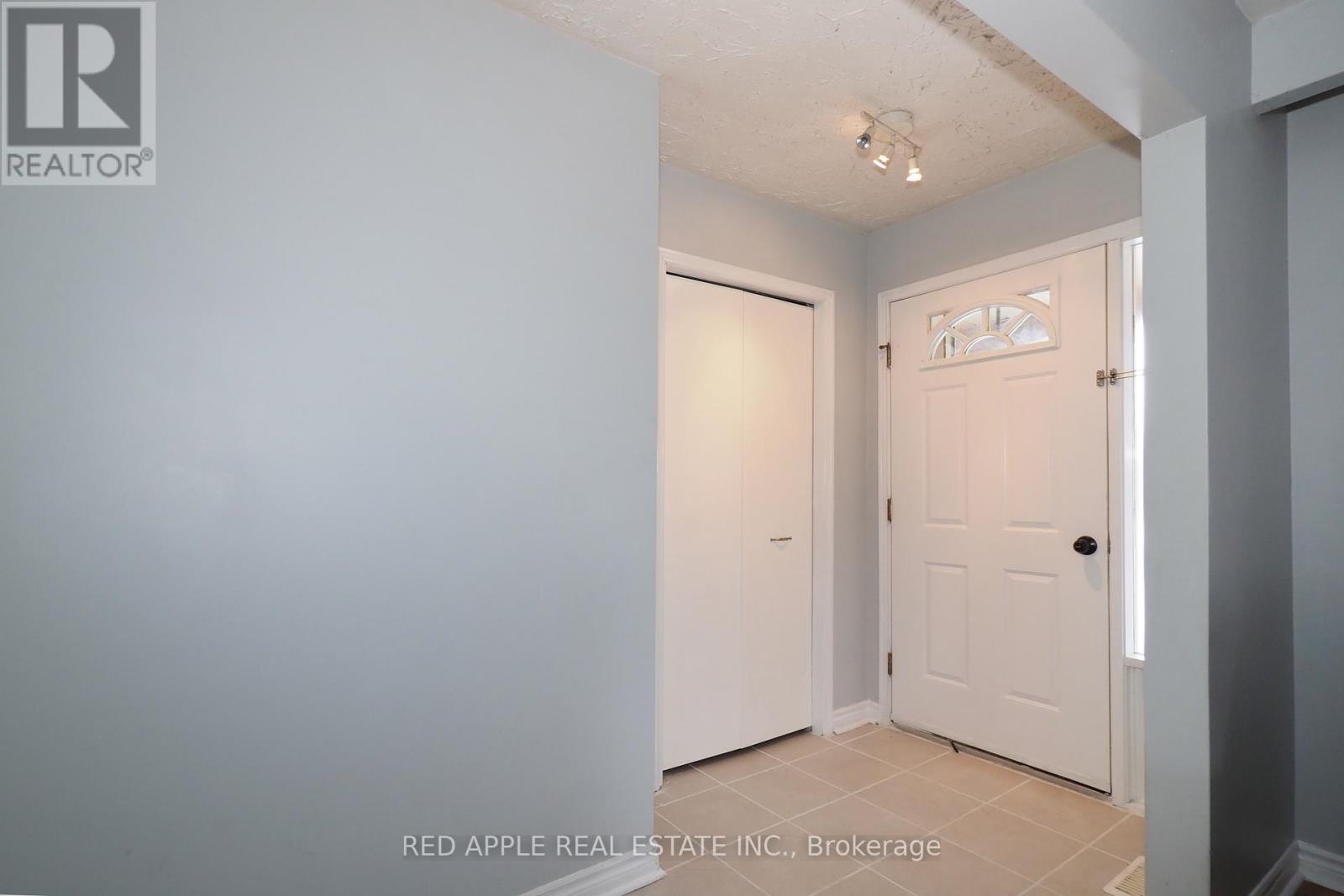 Property at 113 DEERBERRY PLACE image 3