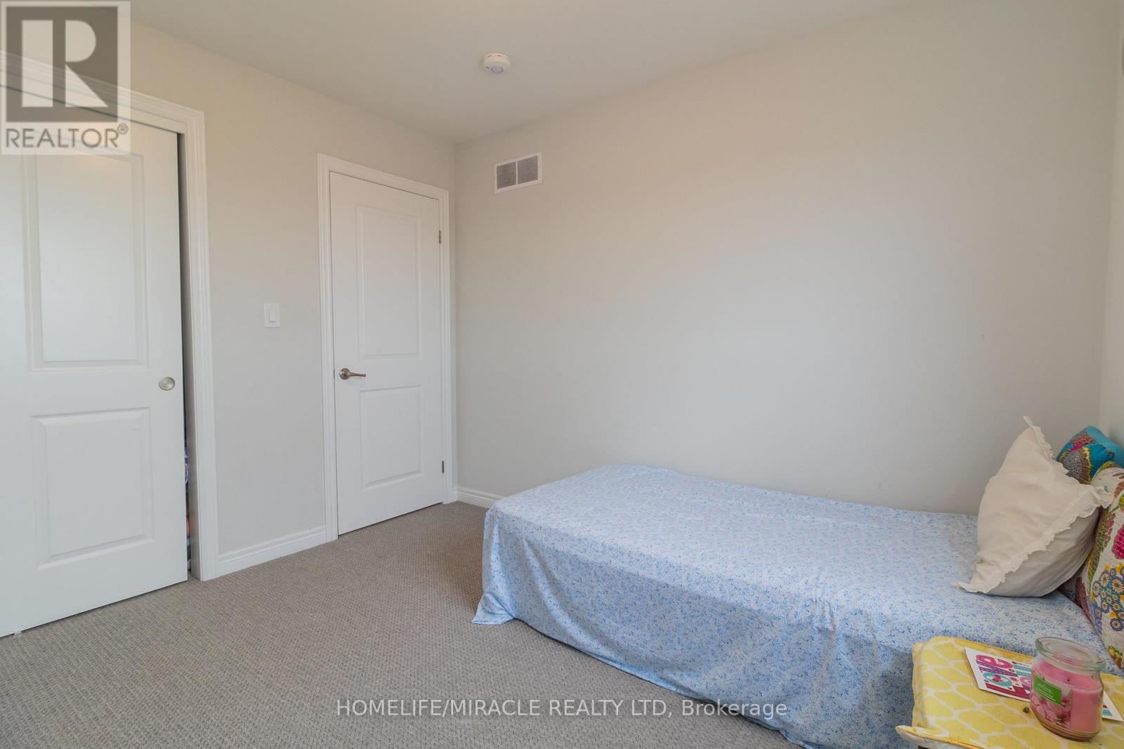 45 Sycamore Street, Welland, Ontario  L3C 0H8 - Photo 24 - X12144642