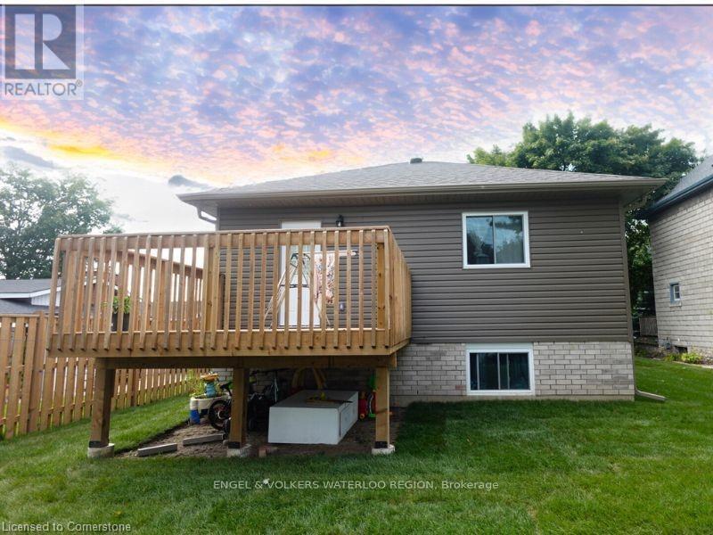 109 James Street S, St. Marys, Ontario  N3A 2P3 - Photo 4 - X12144643