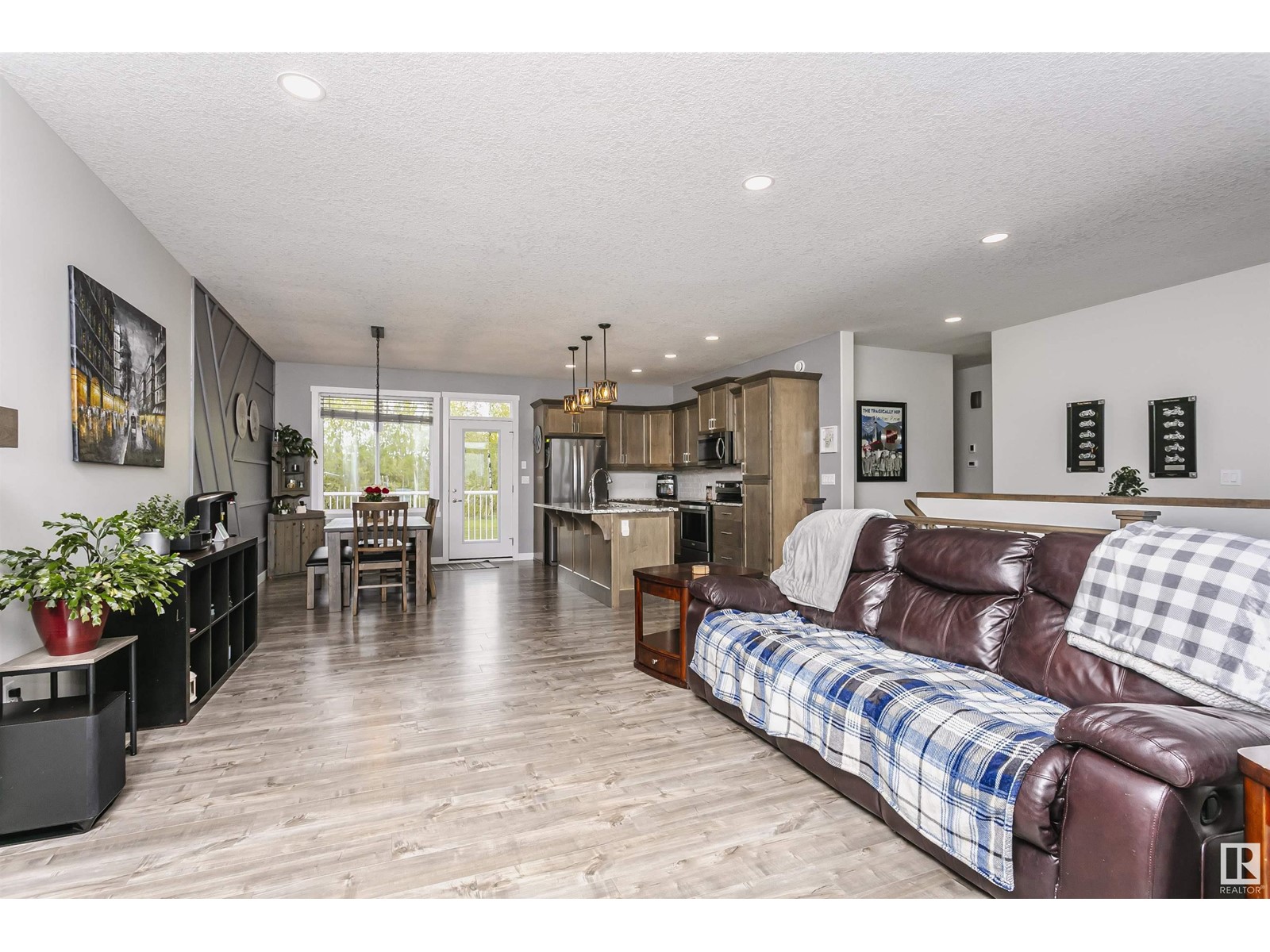 Property at #611 55101 STE ANNE TRAIL image 4