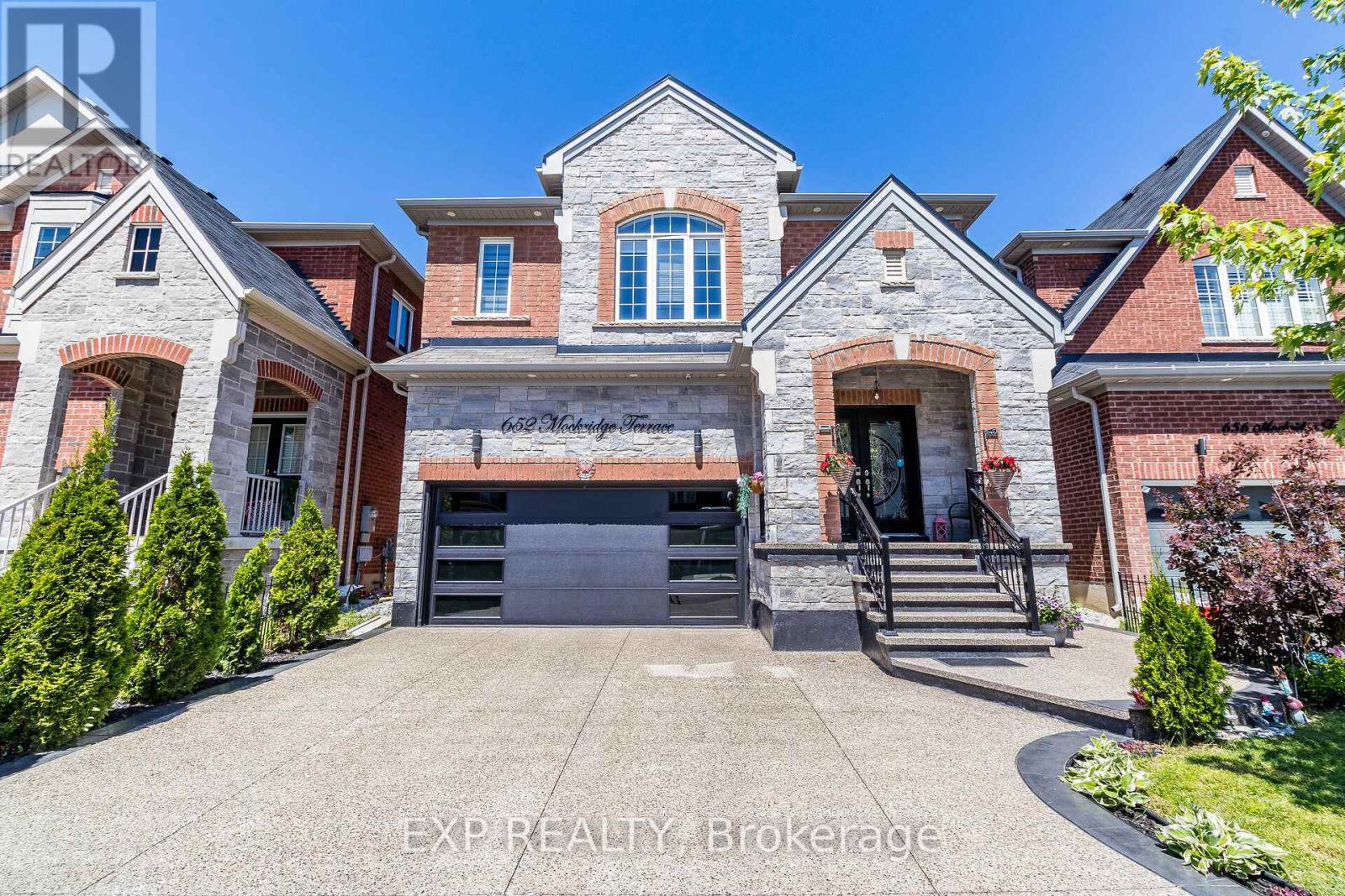 Property at 652 MOCKRIDGE TERRACE image 3